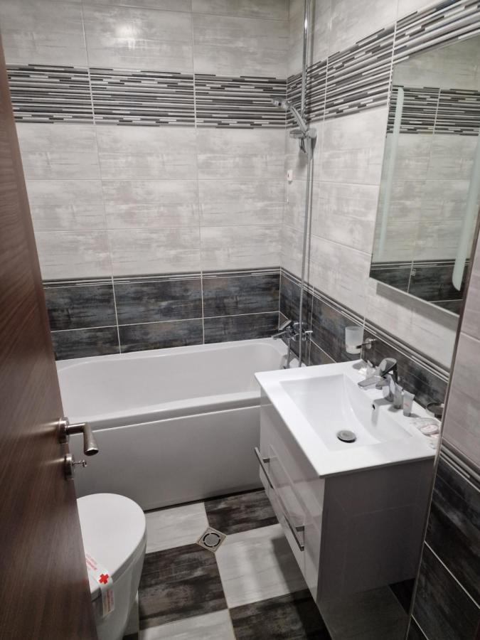 Hotel Alisa Pavel Banya Luaran gambar