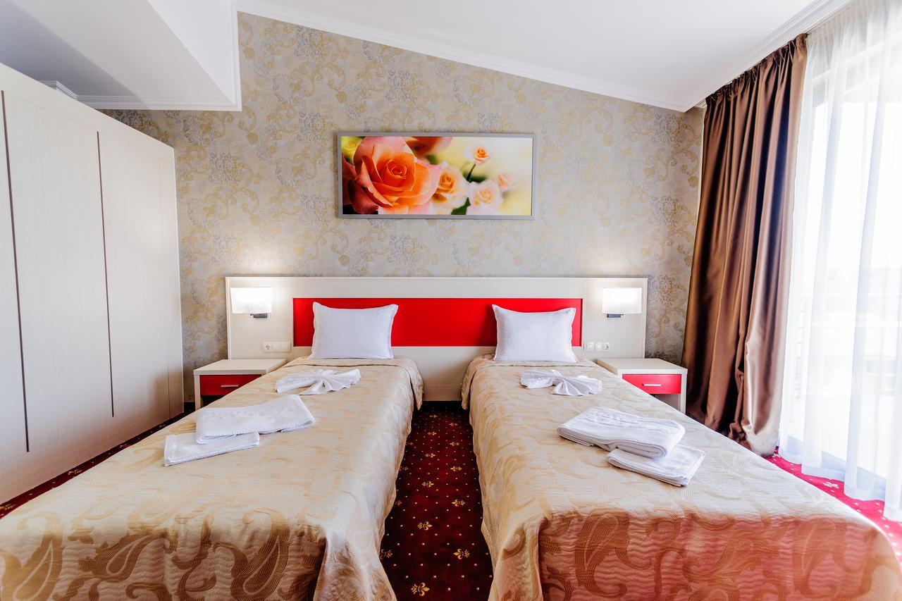 Hotel Alisa Pavel Banya Luaran gambar