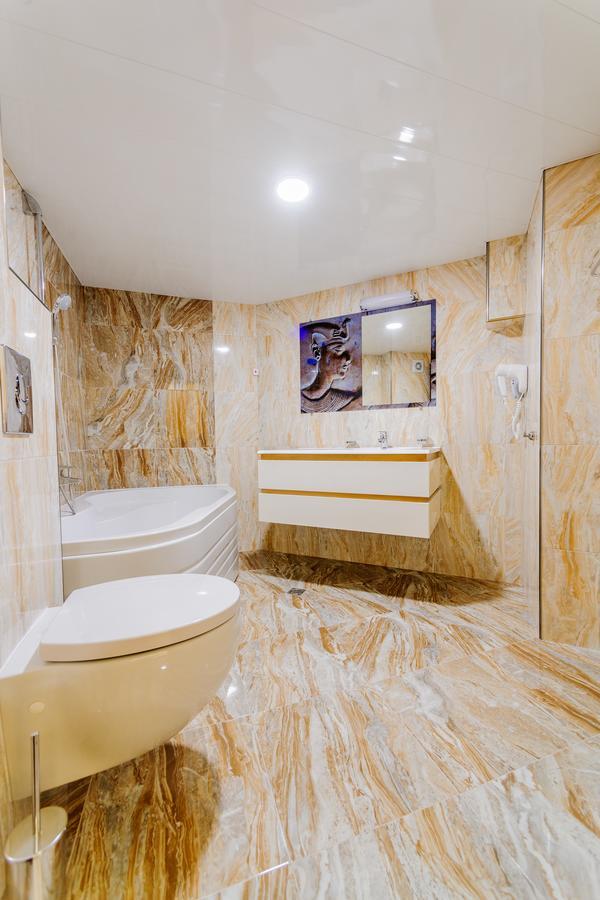 Hotel Alisa Pavel Banya Luaran gambar