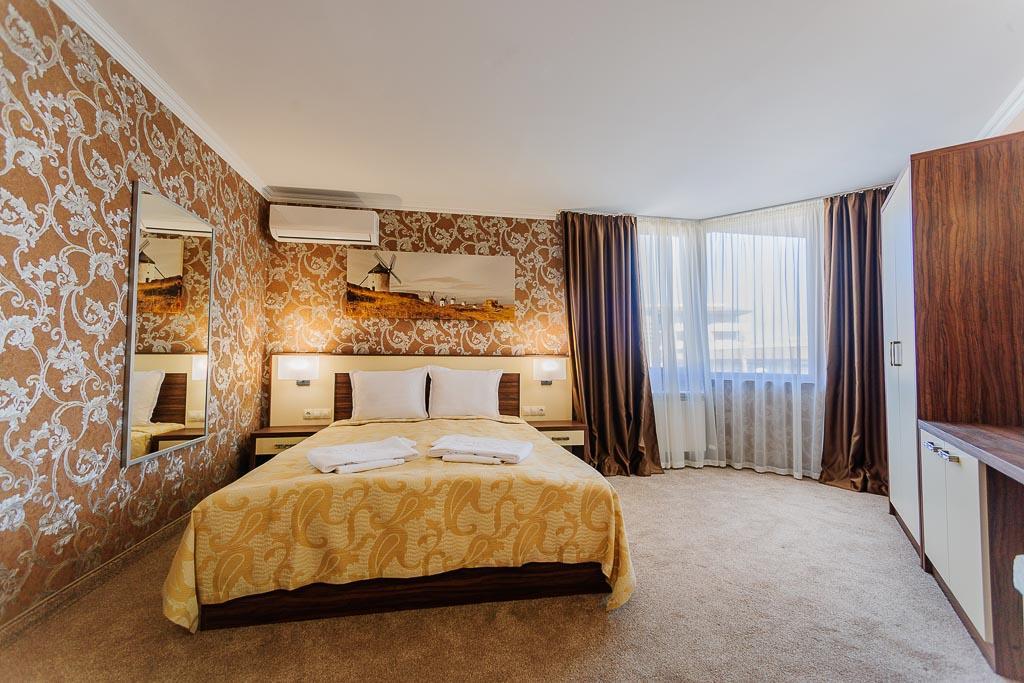 Hotel Alisa Pavel Banya Luaran gambar
