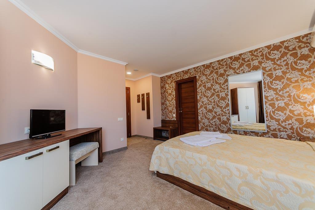 Hotel Alisa Pavel Banya Luaran gambar