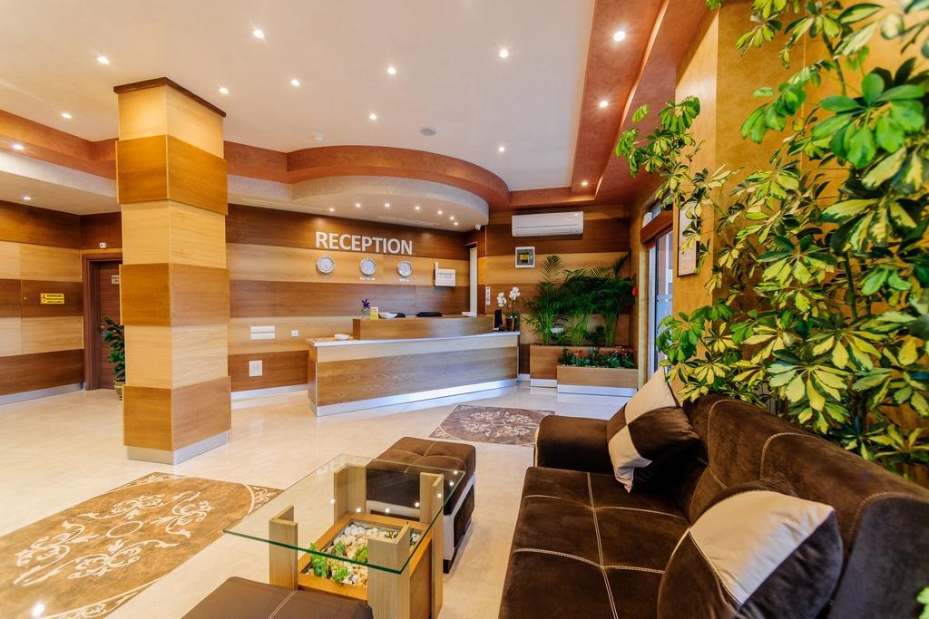 Hotel Alisa Pavel Banya Luaran gambar