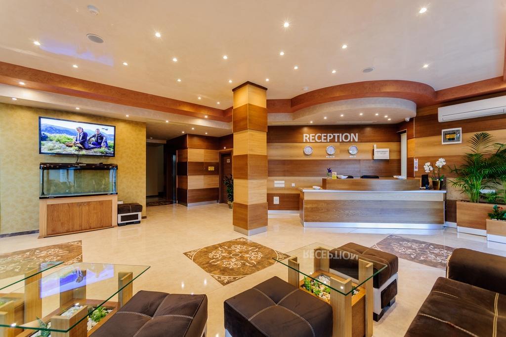 Hotel Alisa Pavel Banya Luaran gambar